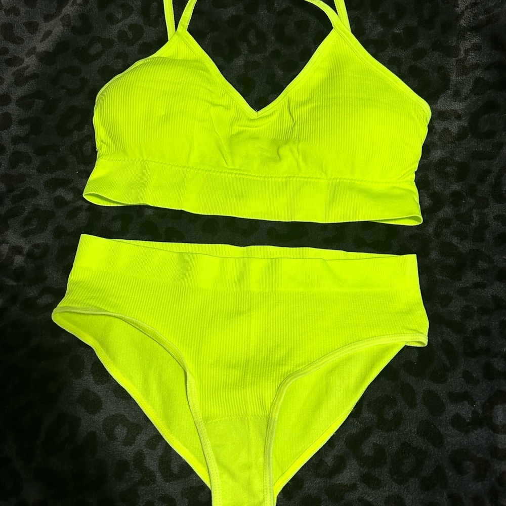 Bralette/panty set - neon yellow